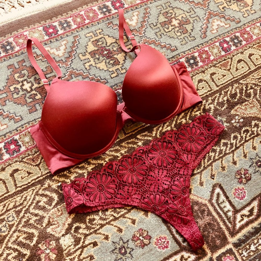 NWOT La Senza "Comfort Edit" Demi Bra (34C) + One Free NWOT Thong Panty (S)!